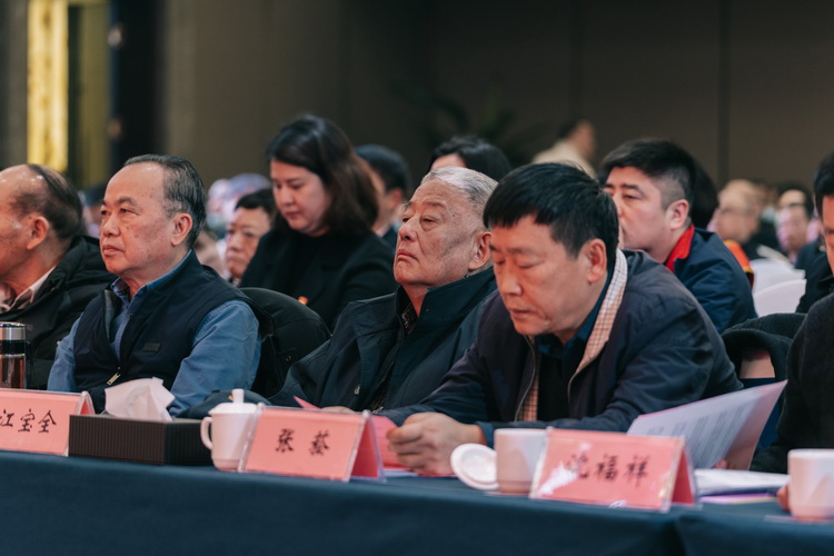 2022.01.29第二十一届股东会暨第十九届职代会二次会议2.jpg
